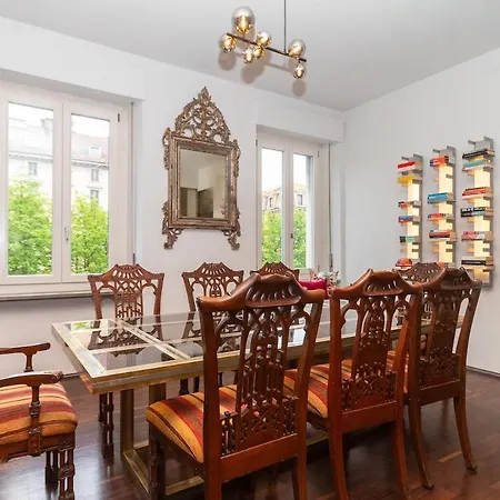 Luxury In Centre Apartment *